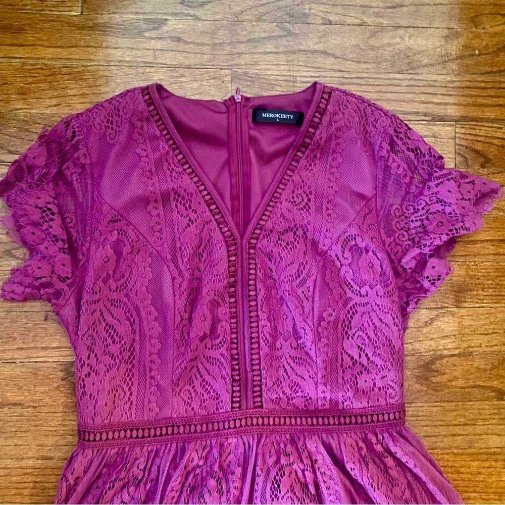 Women's Purple Lace Midi Dress - Elegant V-Neck Design - Picture 8 of 8